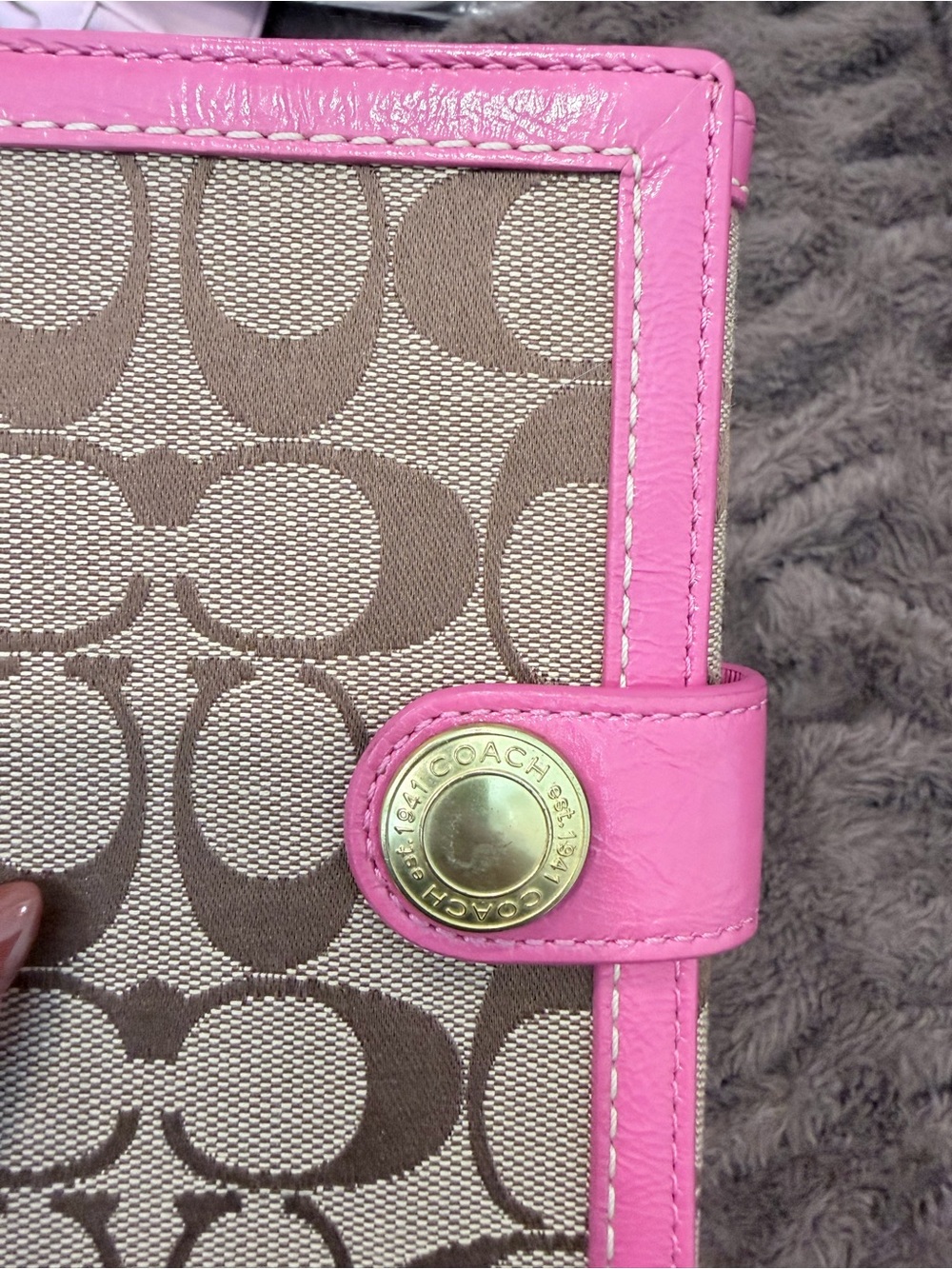 Coach Pink-Trim Signature Canvas Kids Passport Cover - Picture 4 of 5